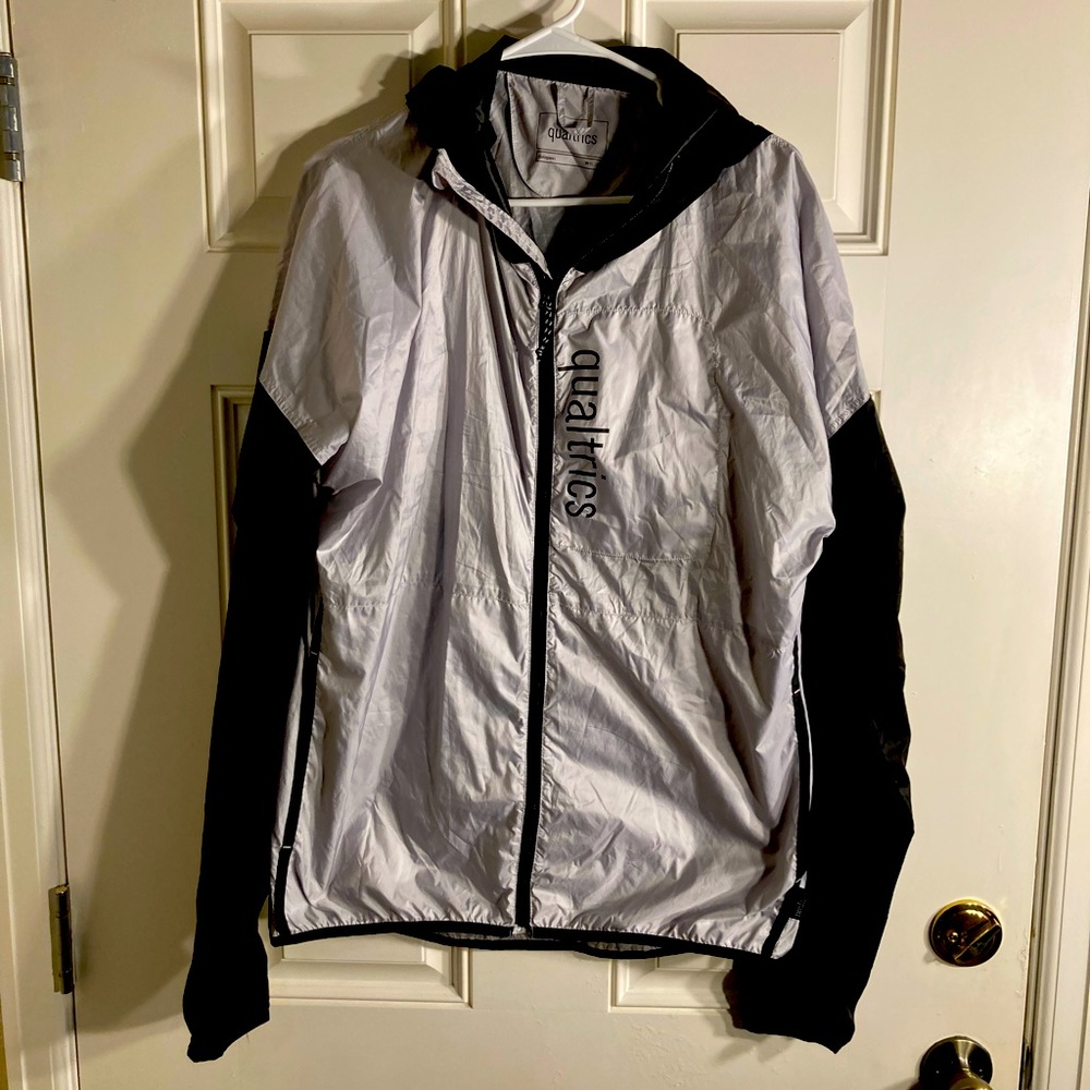 Cotopaxi Teca windbreaker